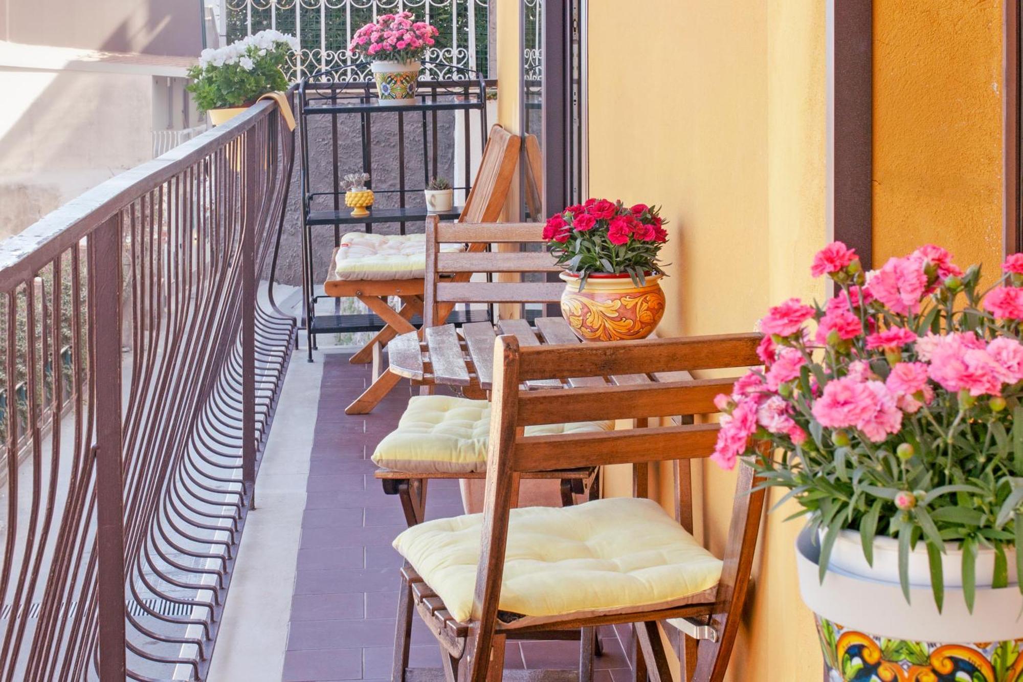 La Casa Gialla ตาออร์มินา ภายนอก รูปภาพ